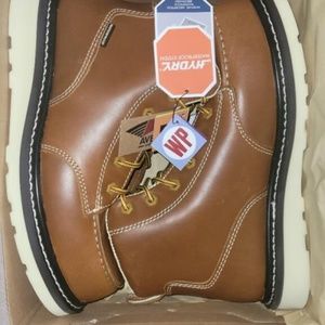 Avenger work boots